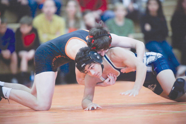 Wrestling: DV vs Corona